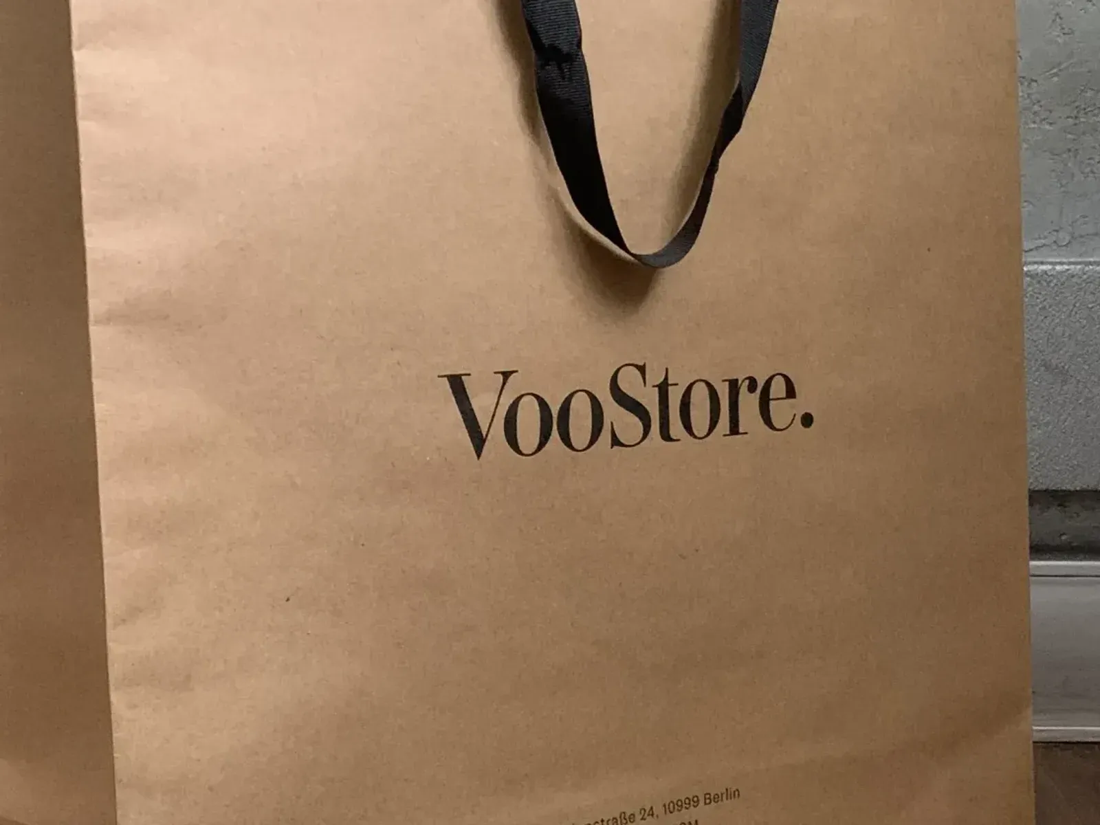 Carton Bag — detail (demo view generated from the product photograph)