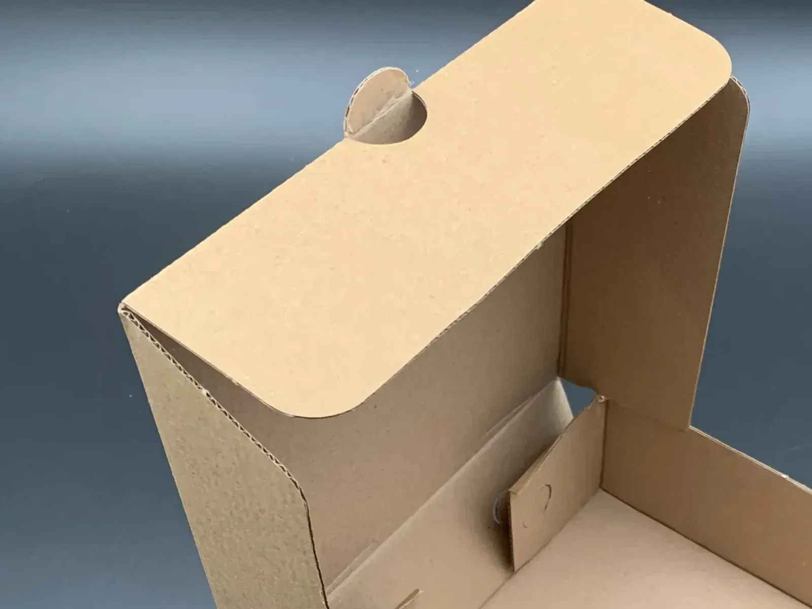 Corrugated Plaster Box — upper detail (demo view generated from the product photograph)